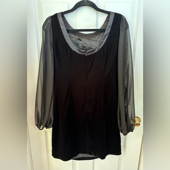 White House Black Market Velvet Shift Party Dress - Picture 2 of 7